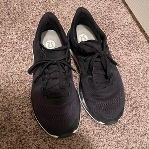 Lululemon Chargefeel low Running Shoe